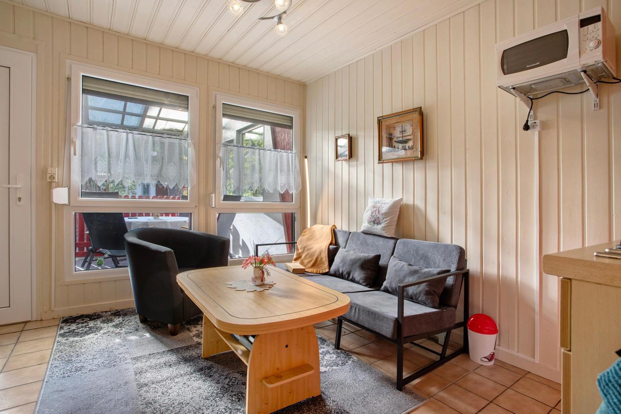 Bungalow Am Stettiner Haff อึคเคอร์มึนเดอ ภายนอก รูปภาพ