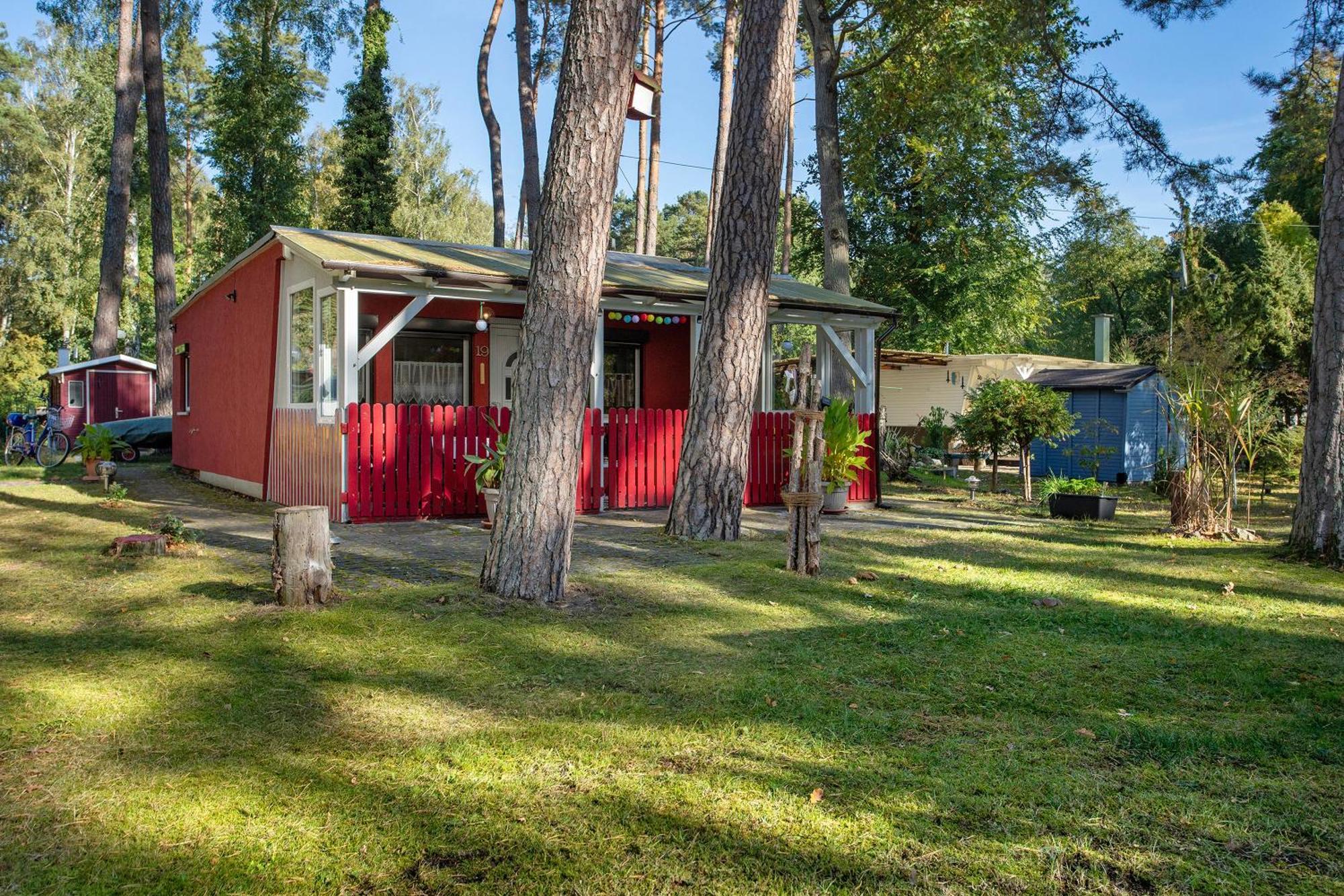 Bungalow Am Stettiner Haff อึคเคอร์มึนเดอ ภายนอก รูปภาพ